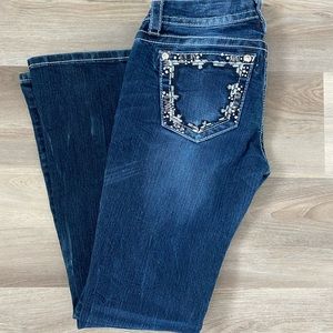 EUC Miss Me Jeans 27x31L